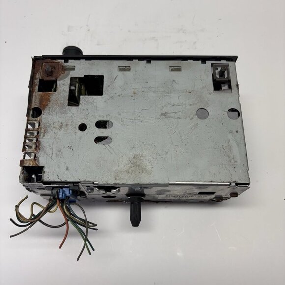 OEM GMC SIERRA Delco Car Stereo Model # 16169163 Cassette Player FOR PARTS READ - Picture 10 of 14